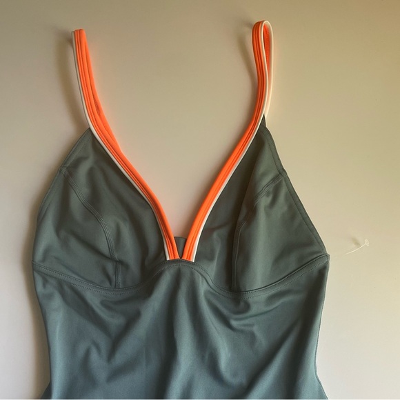 BNWOT FREE PEOPLE Hitting The Sweet Spot Skortsie Size Small - Picture 3 of 5